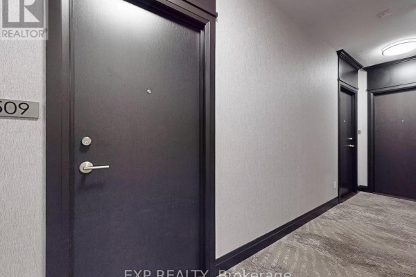 Primary Bedroom - 2509 - 3504 Hurontario Street, Mississauga, ON L5B1P2 Photo 4
