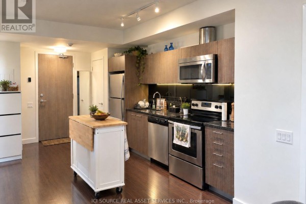Living room - 2509 - 390 Cherry Street, Toronto, ON M5A0E2 Photo 3