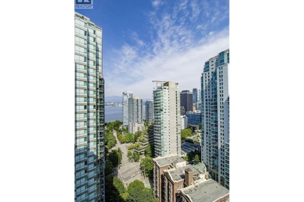 2509 1331 W Georgia Street, Vancouver
