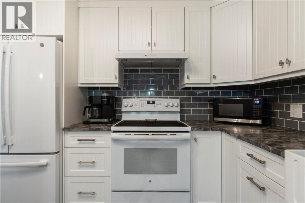 Primary Bedroom - 251 6 Street Se Unit# 303, Salmon Arm, BC V1E1J9 Photo 5
