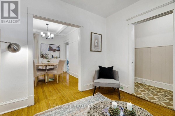Primary Bedroom - 251 Ashdale Avenue, Toronto, ON M4L2Y8 Photo 5
