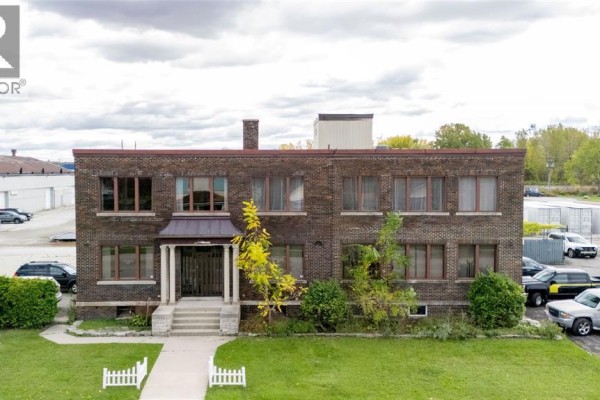 251 Campbell Street Unit# 4, Sarnia, ON, photo 2