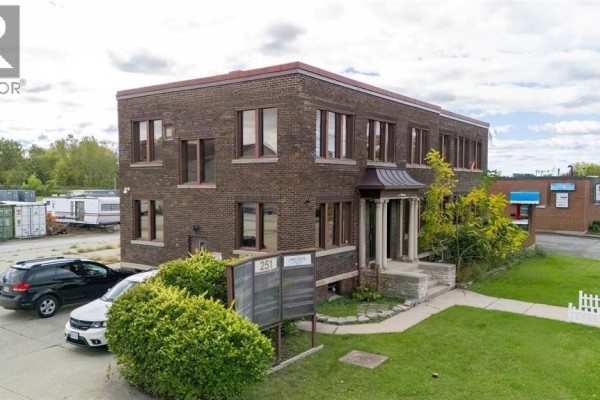 251 Campbell Street Unit# 8, Sarnia, ON, photo 2