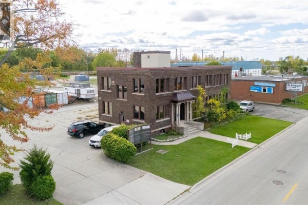251 Campbell Street Unit# 8, Sarnia, ON, photo 3