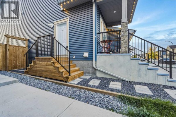 5pc Bathroom - 251 Creekside Way Sw, Calgary, AB T2X4B9 Photo 2