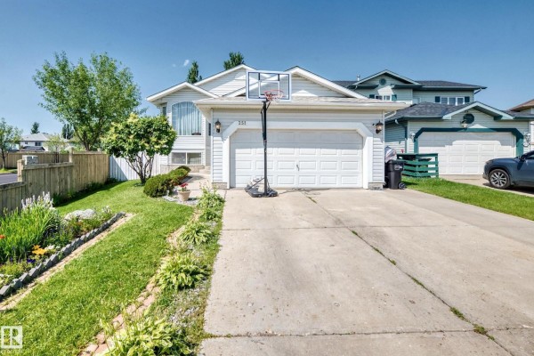 251 Dunvegan Rd Nw, Edmonton, AB, photo 2