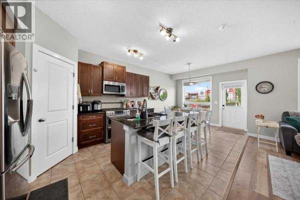 2pc Bathroom - 251 Hillcrest Circle Sw, Airdrie, AB T4B0Y6 Photo 4