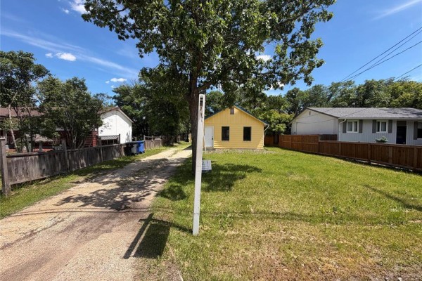 251 Laxdal Road, Winnipeg Residential Sold $299,000
