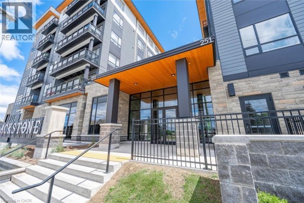 251 Northfield Drive E Unit# 521, Waterloo, ON N2K0G9 Photo 5