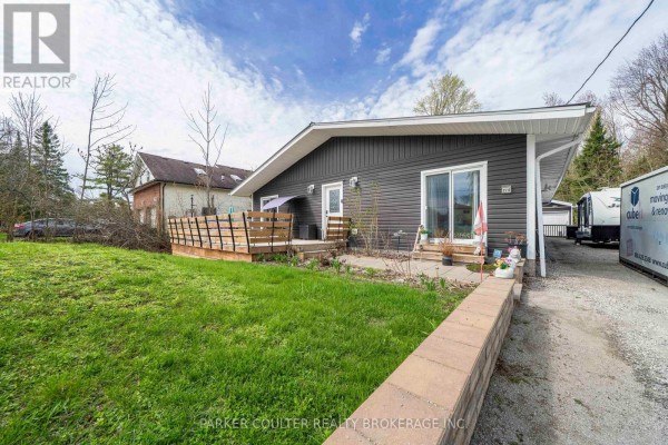 2510 25 Side Road, Innisfil
