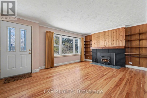 Kitchen - 2511 Junction Avenue, Ottawa, ON K1V8G9 Photo 3