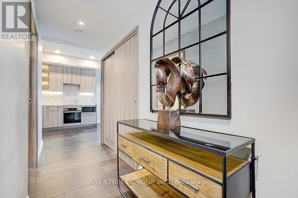 Foyer - 2512 - 95 Mcmahon Drive, Toronto, ON M2K0H2 Photo 4