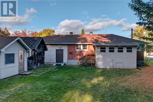 Laundry room - 2513 Field Street, Sudbury, ON P3E4X5 Photo 2