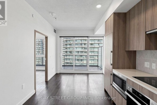 2515 - 95 Mcmahon Drive, Toronto, ON, photo 3