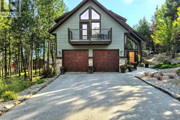 2517 Cobblestone Trail, Invermere, BC, photo 3