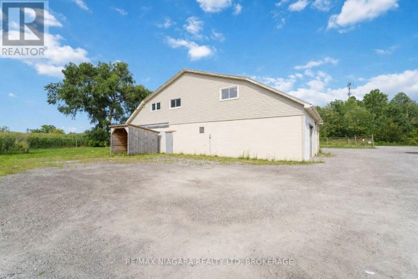 2517 First St Louth Street, St  Catharines, ON L2R6P7 Photo 4