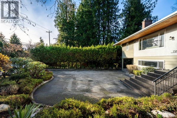 2519 East Road, Anmore, BC V3H5G9 Photo 4