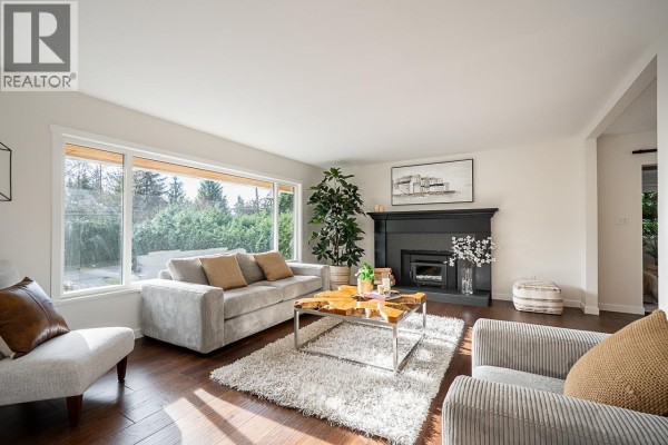 2519 East Road, Anmore, BC V3H5G9 Photo 5