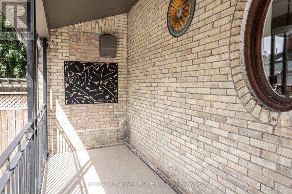 Kitchen - 252 Albert Street, Stratford, ON N5A3K9 Photo 4