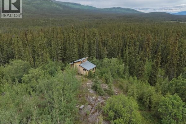 252 Cranberry Road, Whitehorse North, YT Y0B1L0 Photo 3