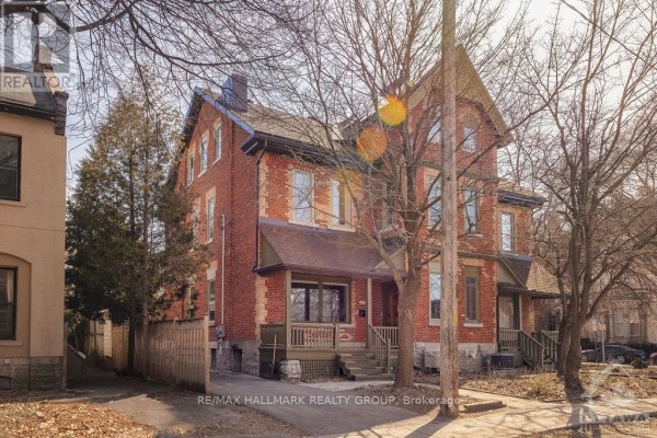 Townhouse for rent at 252 Daly Avenue, Ottawa, ON - MLS® sigKjM