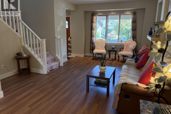 252 Jensen Street, New Westminster, BC V3M0E7 Photo 5