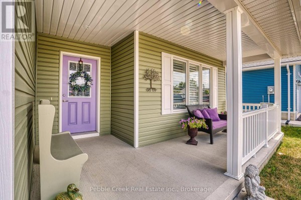 252 Lake Breeze Drive, Ashfield Colborne Wawanosh, ON, photo 3