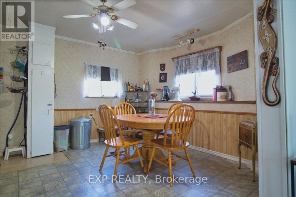 252 Queen Street, Chatham Kent, ON, photo 2