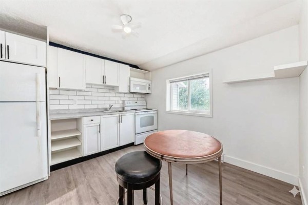Bedroom - 252 Riverton Avenue, Winnipeg, MB R2L0N3 Photo 5