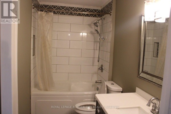 Bedroom 3 - 252 Simpson Crescent, London East, ON N5V5E1 Photo 5