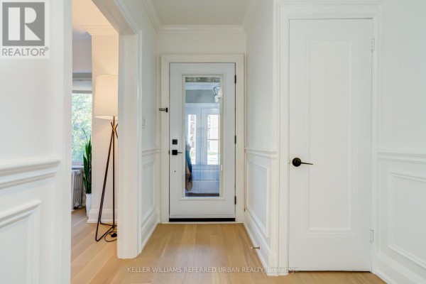 2522 Lake Shore Boulevard W, Toronto, ON, photo 2