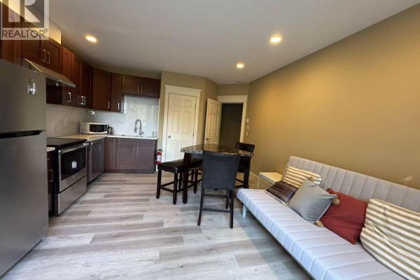 2523 Mathers Avenue, West Vancouver, BC V7V2J2 Photo 4