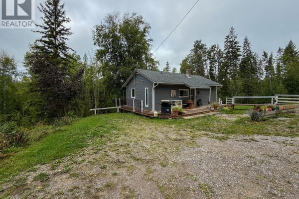 2529 95 Highway, Brisco, BC, photo 3