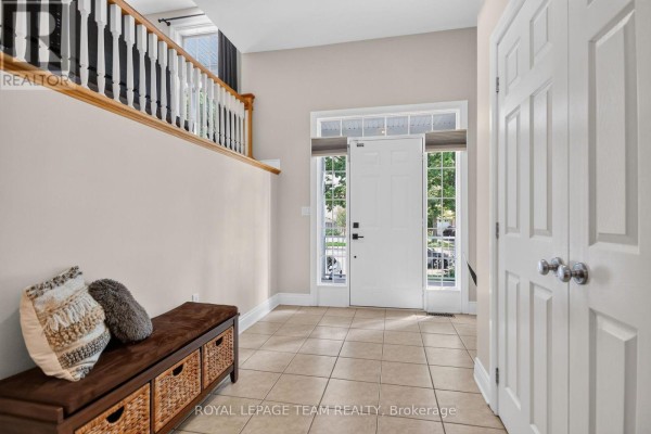 253 Berrigan Drive, Ottawa, ON, photo 2