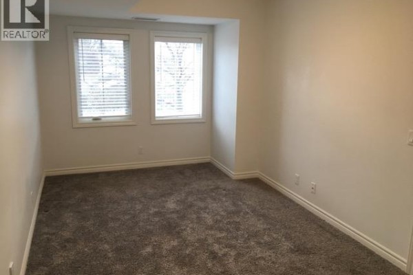 4pc Ensuite bath - 253 Broadway Street Unit# 205 (d1), Tillsonburg, ON N4G0H8 Photo 3