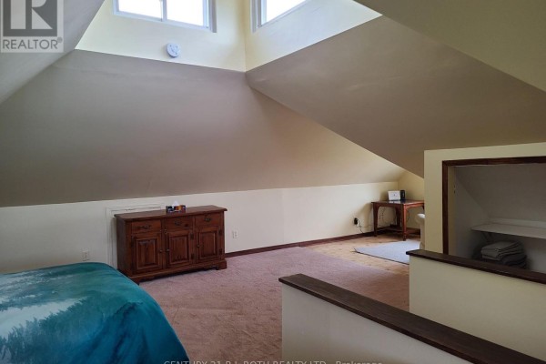 253 Craig Side Road, Oro Medonte, ON L0L1V0 Photo 2