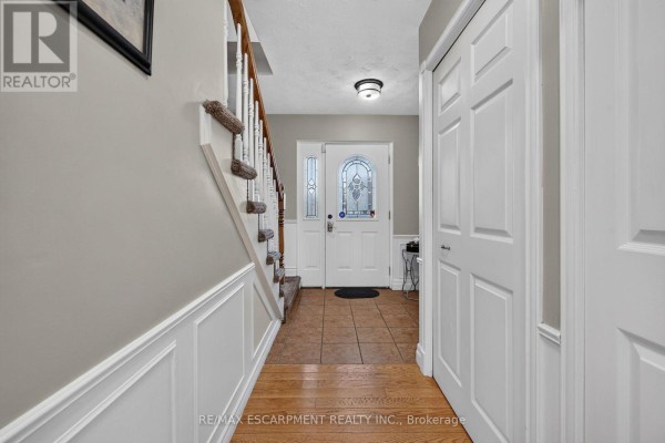 253 Highridge Avenue, Hamilton, ON, photo 3