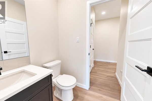 4pc Bathroom - 253 Rivergrove Chase W, Lethbridge, AB T1K8H8 Photo 5