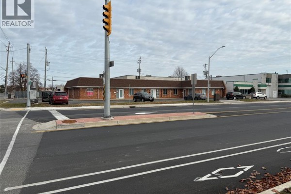 2534 Dougall Avenue Unit# B, Windsor, ON, photo 3