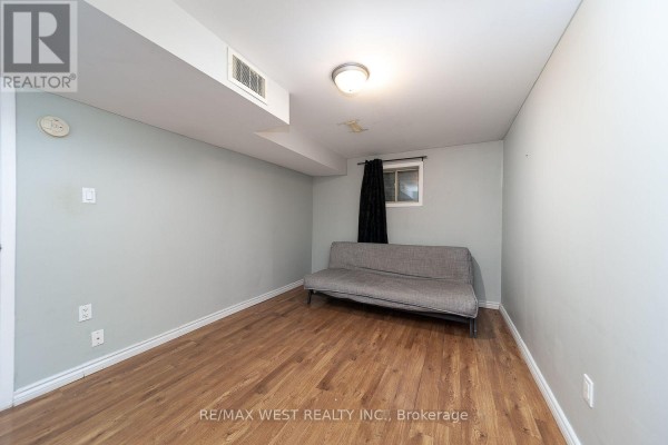2534 Palisander Avenue, Mississauga, ON, photo 3