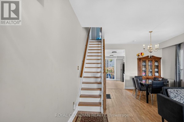 Primary Bedroom - 2538 St Clair Avenue W, Toronto, ON M6N1L6 Photo 4
