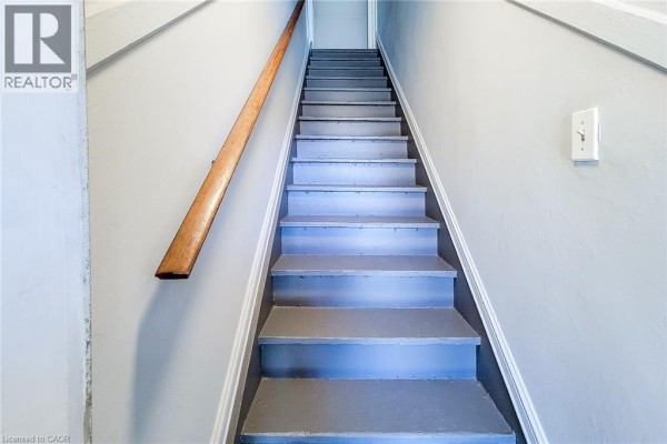 254 Emerald Street N Unit# Upper, Hamilton, ON, photo 3