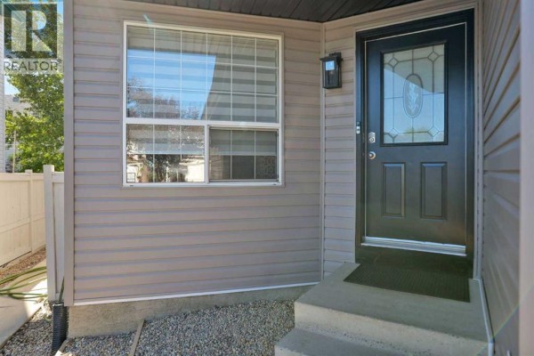 Kitchen - 254 Hidden Spring Mews Nw, Calgary, AB T3A5N3 Photo 5