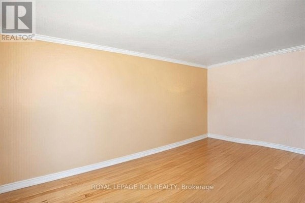 Bedroom 2 - 254 Simcoe Road, Bradford West Gwillimbury, ON L3Z1Y9 Photo 4