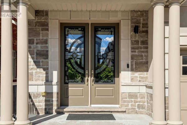 254 Touch Gold Crescent, Aurora, ON L4G3X5 Photo 3