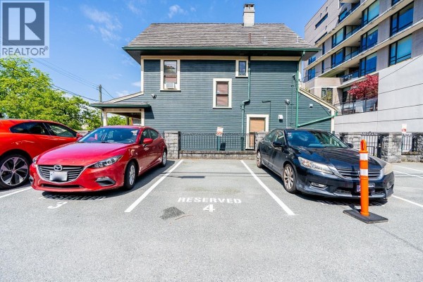 254 W Broadway, Vancouver, BC V5Y3L1 Photo 5