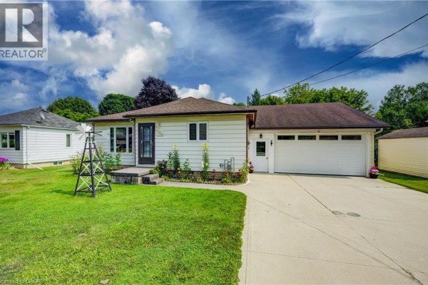 254 Wellington Street W, Mount Forest, ON, photo 2