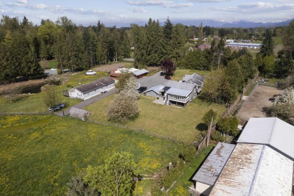 25412 58 Avenue, Langley, BC V4W1G7 Photo 5
