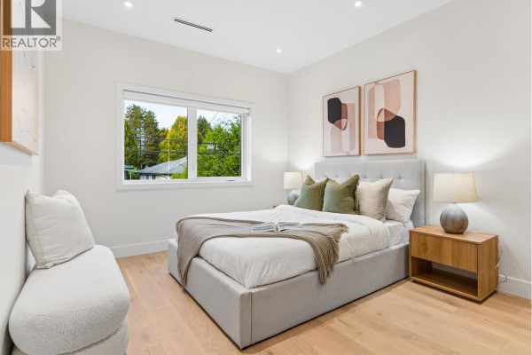 2543 E 2nd Avenue, Vancouver, BC V5T4C1 Photo 3