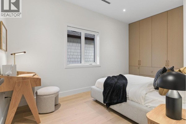 2543 E 2nd Avenue, Vancouver, BC V5T4C1 Photo 5